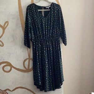 Collective concepts 1x dress forest green with gold small accents